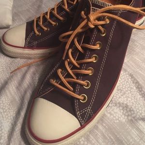 Converse All Star uni sex shoes